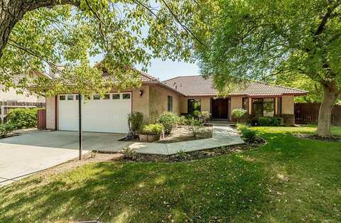 1149 Pistachio Avenue, Clovis, CA 93611