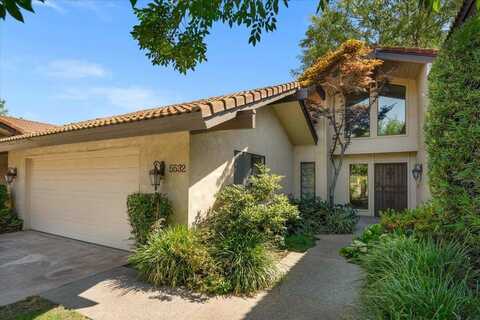 5532 El Adobe Drive N, Fresno, CA 93711