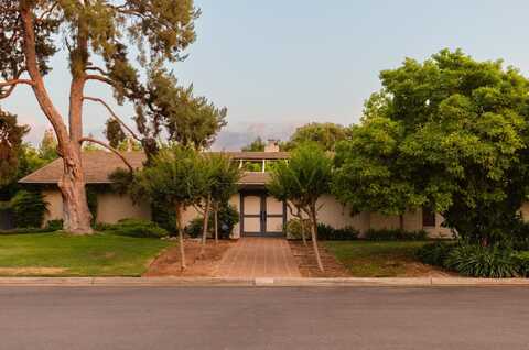2331 Celeste Avenue W, Fresno, CA 93711
