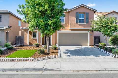 1252 Peach Court, Madera, CA 93638