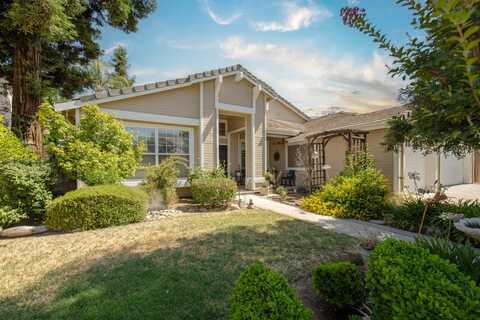 2161 Decatur Avenue, Clovis, CA 93611