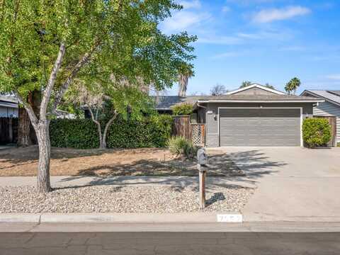 7352 Adoline Avenue N, Fresno, CA 93711