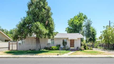 216 Sunset Avenue S, Reedley, CA 93654