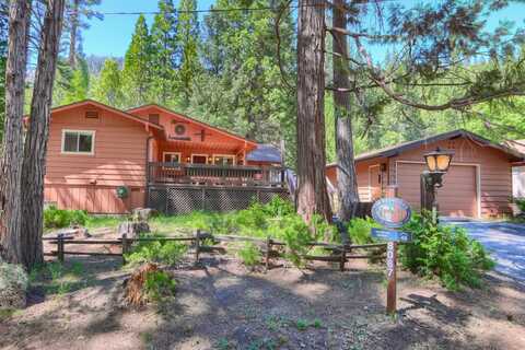 8067 Chilnualna Falls Road, Wawona, CA 95389