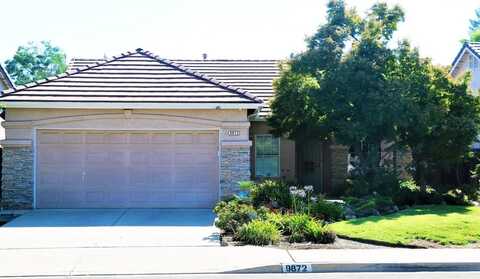 9872 Woodrow Avenue N, Fresno, CA 93720