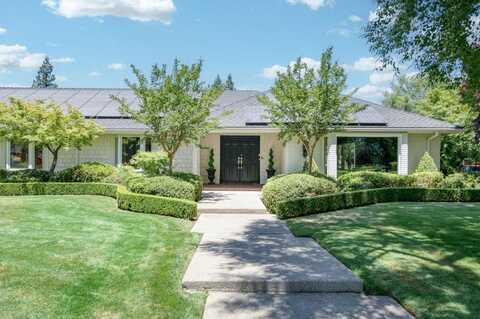 2640 Tenaya Way W, Fresno, CA 93711