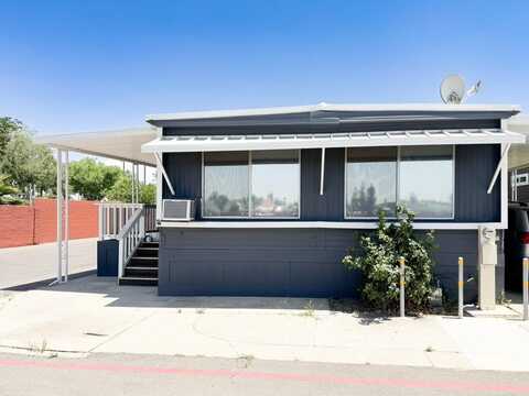 1898 Gettysburg Avenue E, Fresno, CA 93726