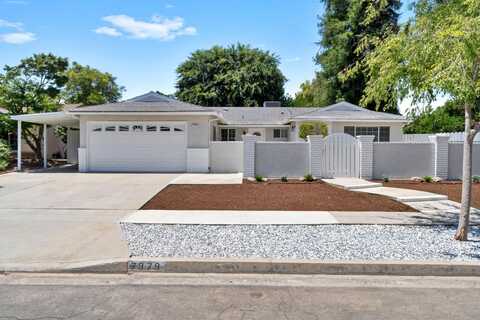 7379 Adoline Avenue N, Fresno, CA 93711