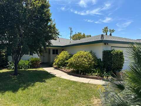 6284 Del Mar Avenue N, Fresno, CA 93704