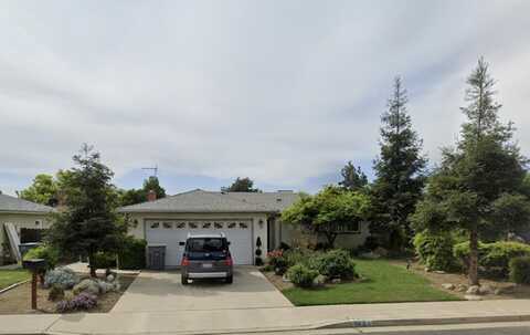 1698 Bellaire Avenue, Clovis, CA 93611