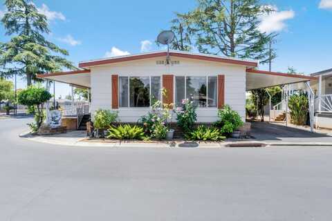 2706 Ashlan Avenue W, Fresno, CA 93705