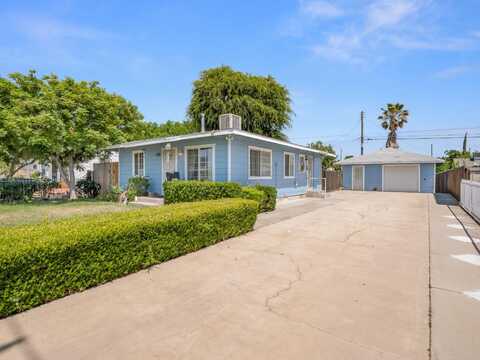 1632 Shields Avenue W, Fresno, CA 93705