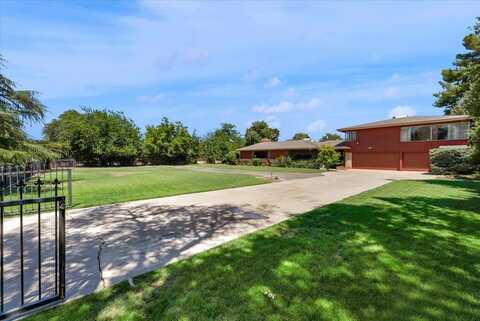5481 Geary Street E, Fresno, CA 93727