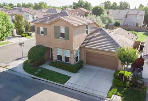 1850 Dupree Lane N, Clovis, CA 93619