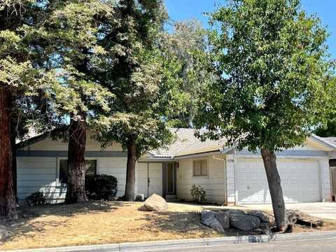 5092 Stuart Avenue W, Fresno, CA 93722