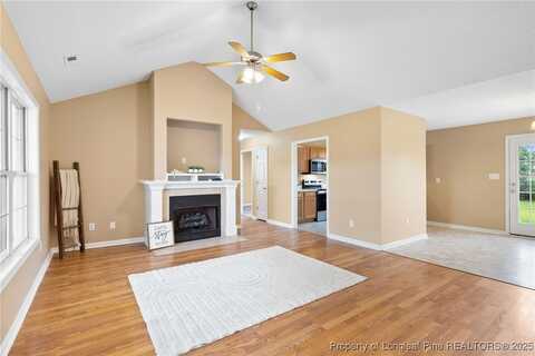430 Turret Court, Hope Mills, NC 28348