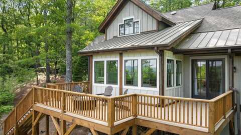 48 Bearfoot Lane, Highlands, NC 28741