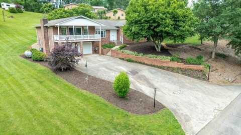 71 June Rd, Franklin, NC 28734
