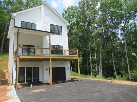111 Elevation Rd, Franklin, NC 28734