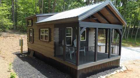 932 Snow Hill Rd, Franklin, NC 28734