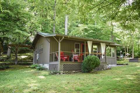 3435 Conleys Creek Rd, Whittier, NC 28713