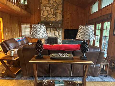 34 Parker Farm Road, Franklin, NC 28734