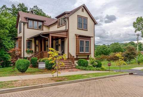 17 Market st, Franklin, NC 28734