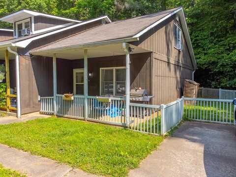 417 N Country Club Dr, Cullowhee, NC 28723