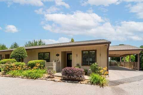 230b Ridgecrest Villas Drive, Franklin, NC 28734