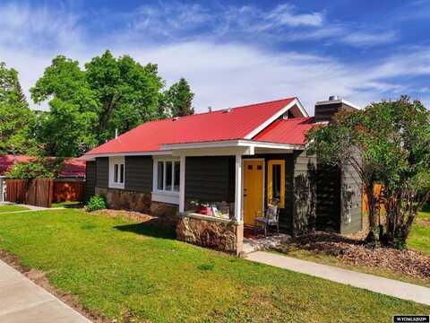 210 Custer, Lander, WY 82520