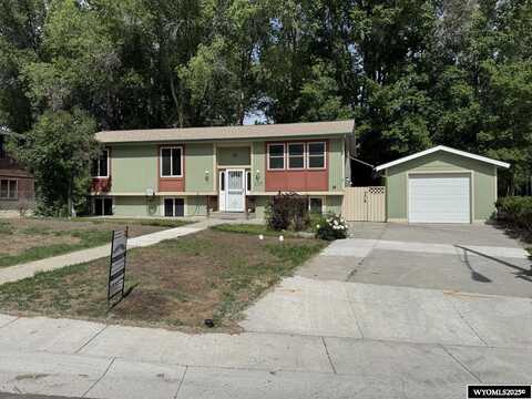 127 Davis, Riverton, WY 82501