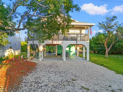 3635 Tradewinds Street, Big Pine Key, FL 33043