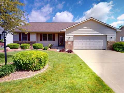 38 Foxrun Drive, Fremont, OH 43420