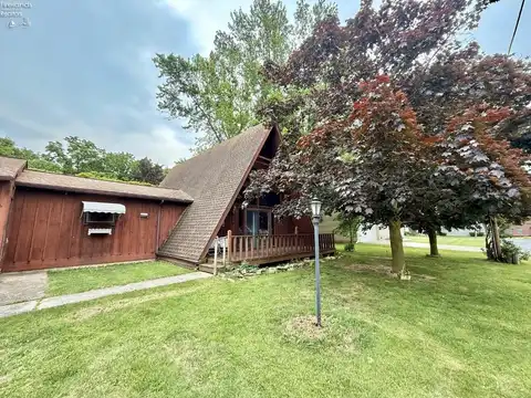 2365 S Linda Drive, Marblehead, OH 43440