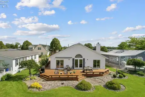 6485 E Harbor Road, Marblehead, OH 43440