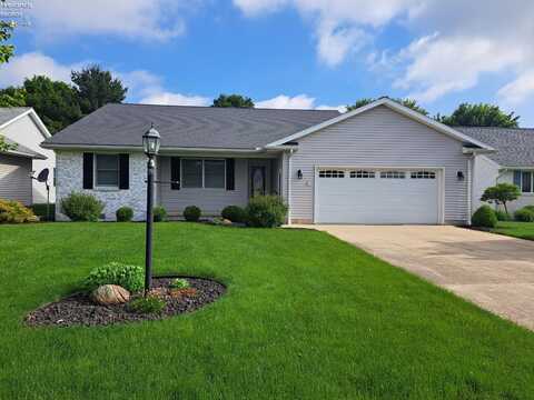 40 Sun Valley Drive, Fremont, OH 43420