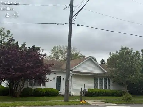 230 Main Street, Helena, OH 43435