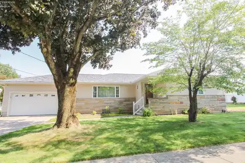 317 Albina Drive, Bellevue, OH 44811
