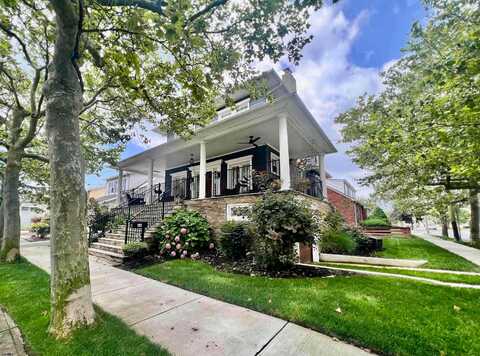 26 N Richards Ave, Ventnor City, NJ 08406