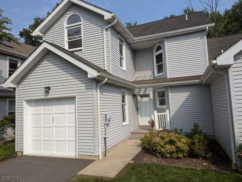 22 Arthurs Court, Berkeley Heights, NJ 07922