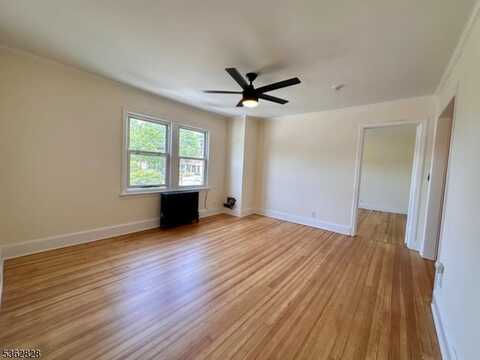 46 E Northfield Rd, Livingston, NJ 07039
