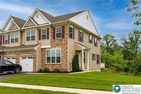 563 Gray Feather Way, Macungie, PA 18104
