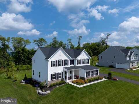 3055 HAWK VALLEY COURT, CENTER VALLEY, PA 18034