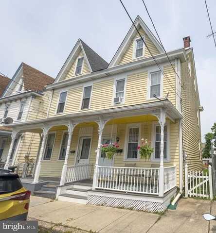 213 CONOVER STREET, BURLINGTON, NJ 08016