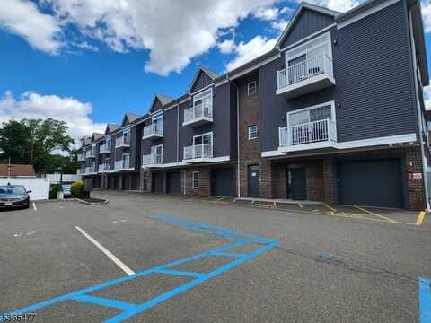 59 Willet St, Bloomfield, NJ 07003