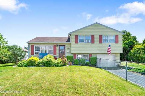 17 Lakeland Drive, Port Monmouth, NJ 07758