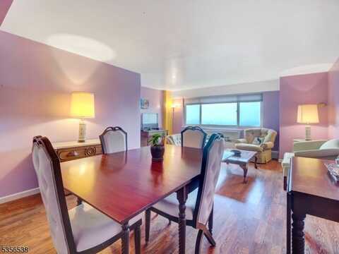377 S Harrison St, East Orange, NJ 07018