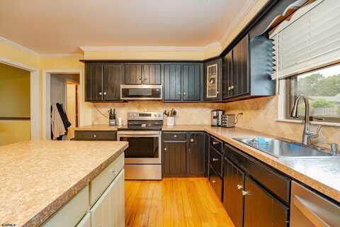 5 Edward Terrace, Upper Township, NJ 08230