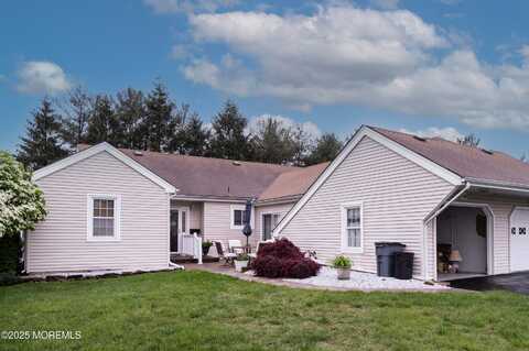 154 Rue De St Germaine, Freehold, NJ 07728