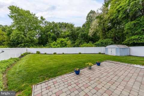 823 FORDHAM PLACE, GLASSBORO, NJ 08028